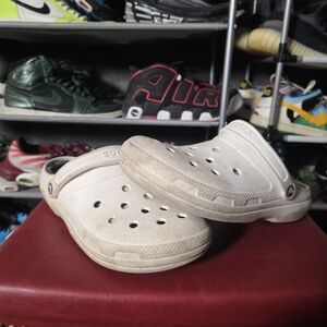 🔥 CROCS Men's Size 11 Fur Lined White Slip-On Loafers